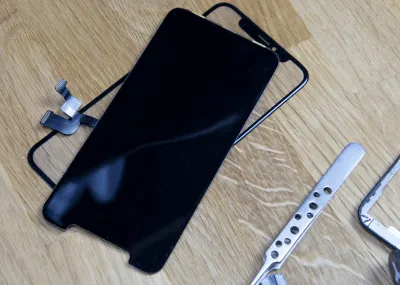 分離面板與主機板-iPhone換螢幕