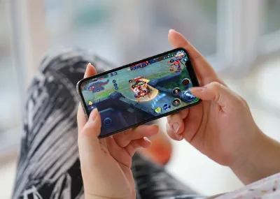 摔到損壞-iPhone換原廠電池